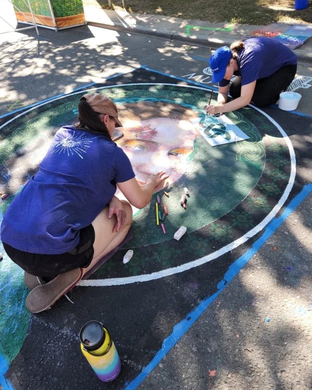Mark your calendars for the annual Denver Chalk Art Festival, presented by CherryArts, which takes place this June 7 and June 8 in Denver’s Golden Triangle neighborhood. For more info, visit denverchalk.art 🎨

#chalkart #denverchalkart